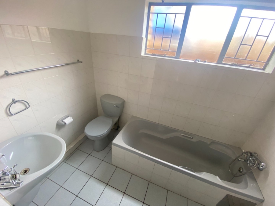 To Let 3 Bedroom Property for Rent in Zwartkop Gauteng