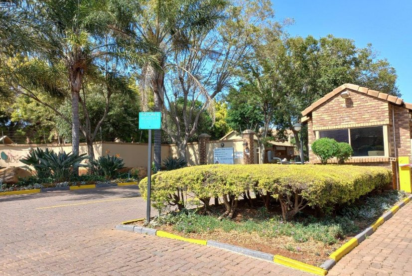 To Let 2 Bedroom Property for Rent in Boardwalk Villas Gauteng