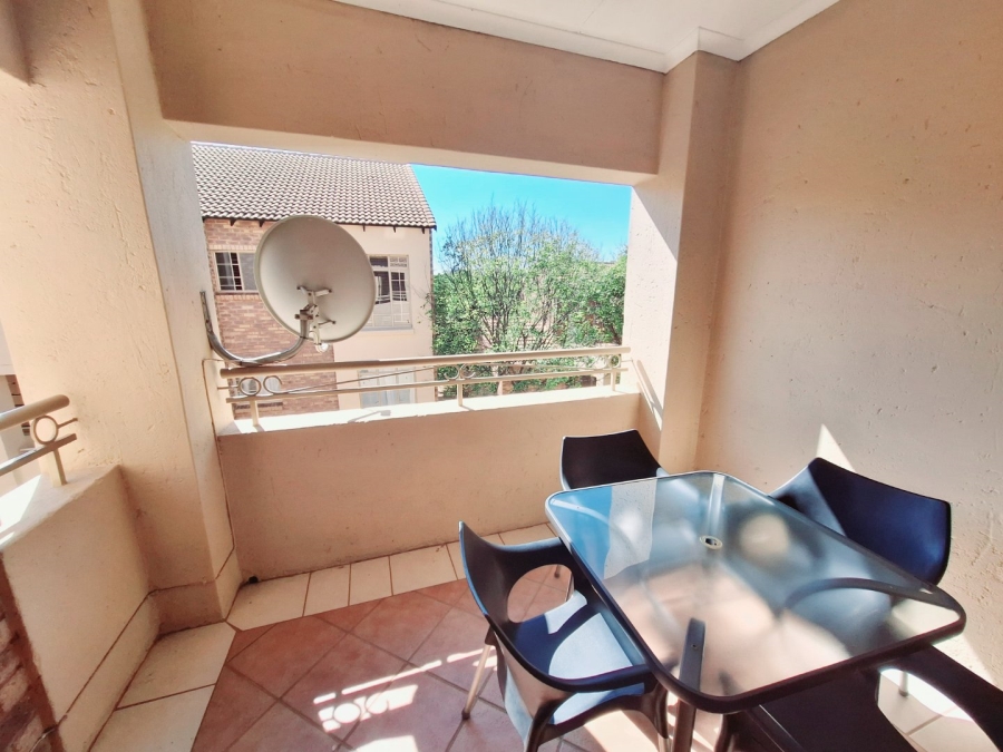 To Let 2 Bedroom Property for Rent in Boardwalk Villas Gauteng