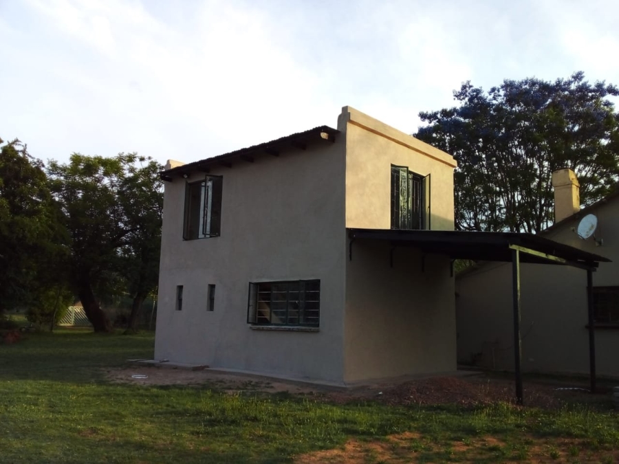 Commercial Property for Sale in Honingneskrans Ah Gauteng