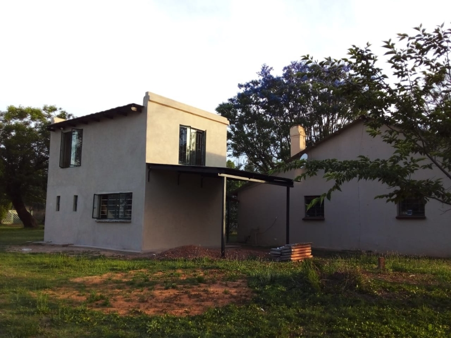 Commercial Property for Sale in Honingneskrans Ah Gauteng