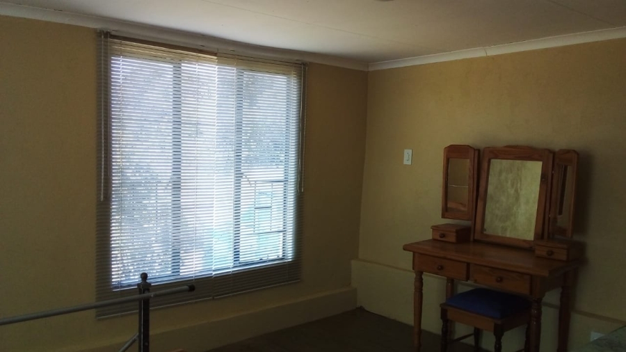 Commercial Property for Sale in Honingneskrans Ah Gauteng