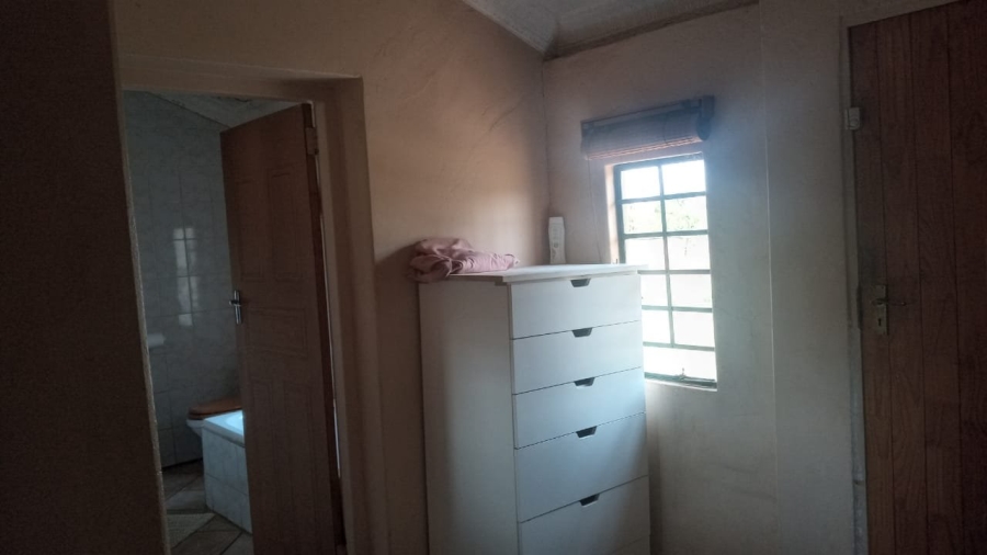 Commercial Property for Sale in Honingneskrans Ah Gauteng