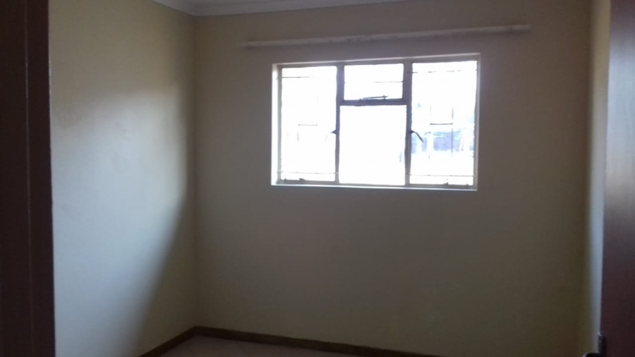 Commercial Property for Sale in Honingneskrans Ah Gauteng