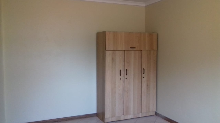 Commercial Property for Sale in Honingneskrans Ah Gauteng