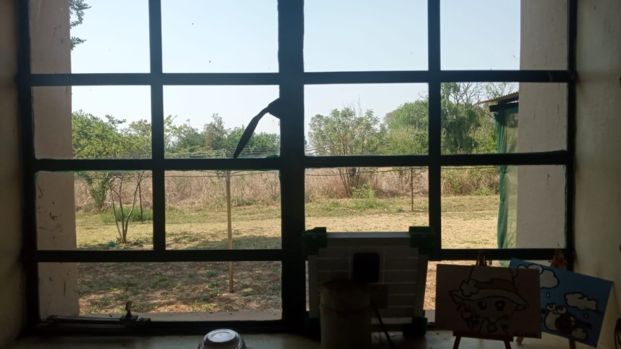 Commercial Property for Sale in Honingneskrans Ah Gauteng