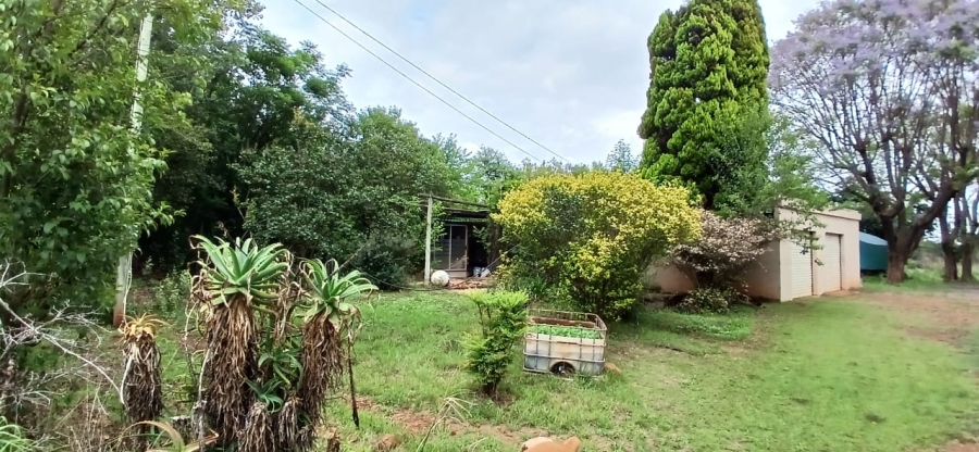 Commercial Property for Sale in Honingneskrans Ah Gauteng
