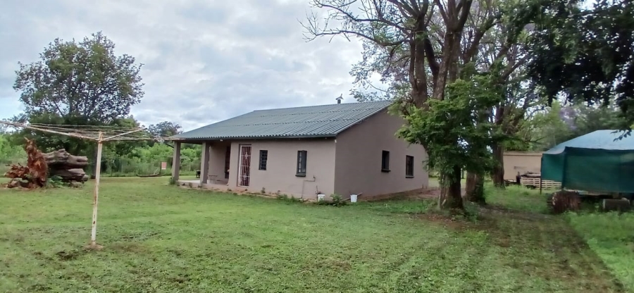 Commercial Property for Sale in Honingneskrans Ah Gauteng