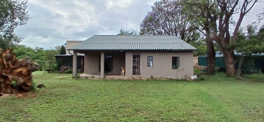 Commercial Property for Sale in Honingneskrans Ah Gauteng