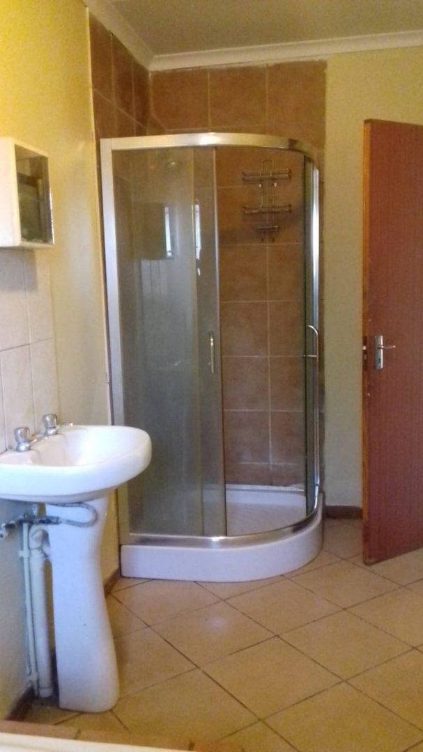 Commercial Property for Sale in Honingneskrans Ah Gauteng