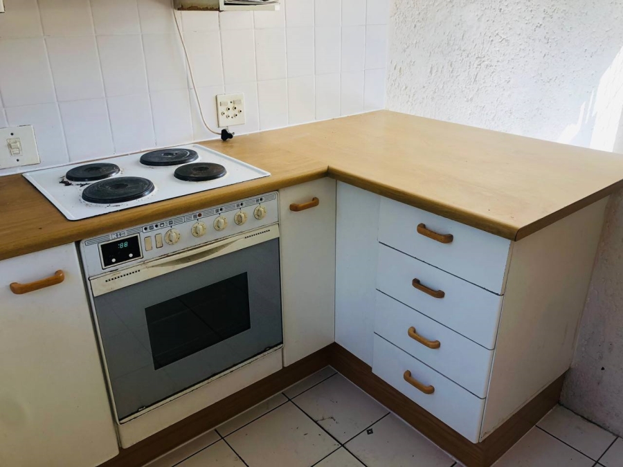 1 Bedroom Property for Sale in Observatory Gauteng
