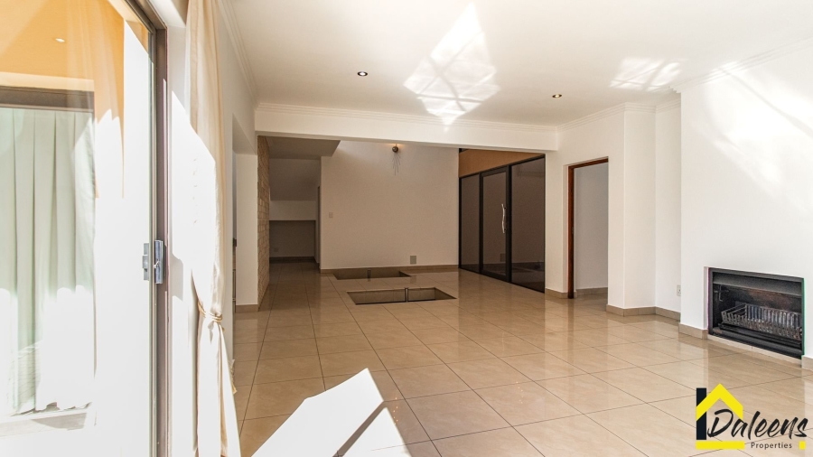 4 Bedroom Property for Sale in Beyers Park Gauteng