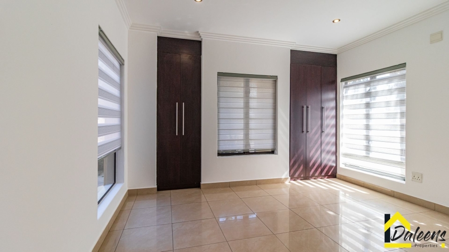 4 Bedroom Property for Sale in Beyers Park Gauteng