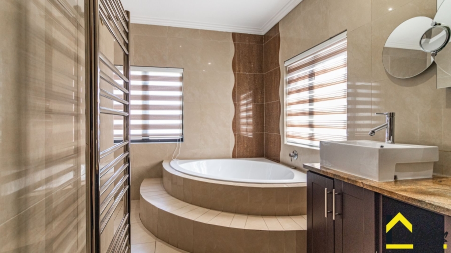 4 Bedroom Property for Sale in Beyers Park Gauteng