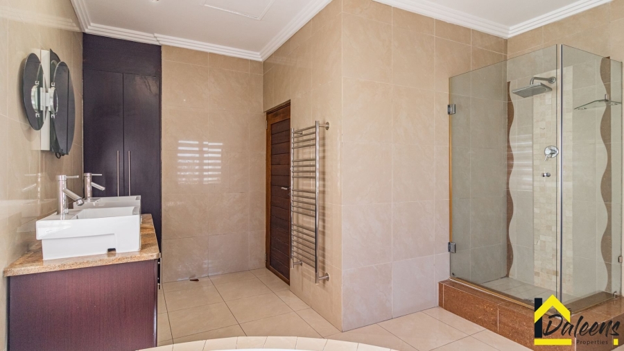 4 Bedroom Property for Sale in Beyers Park Gauteng