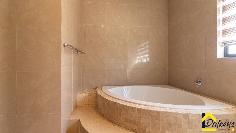 4 Bedroom Property for Sale in Beyers Park Gauteng