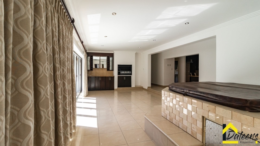 4 Bedroom Property for Sale in Beyers Park Gauteng