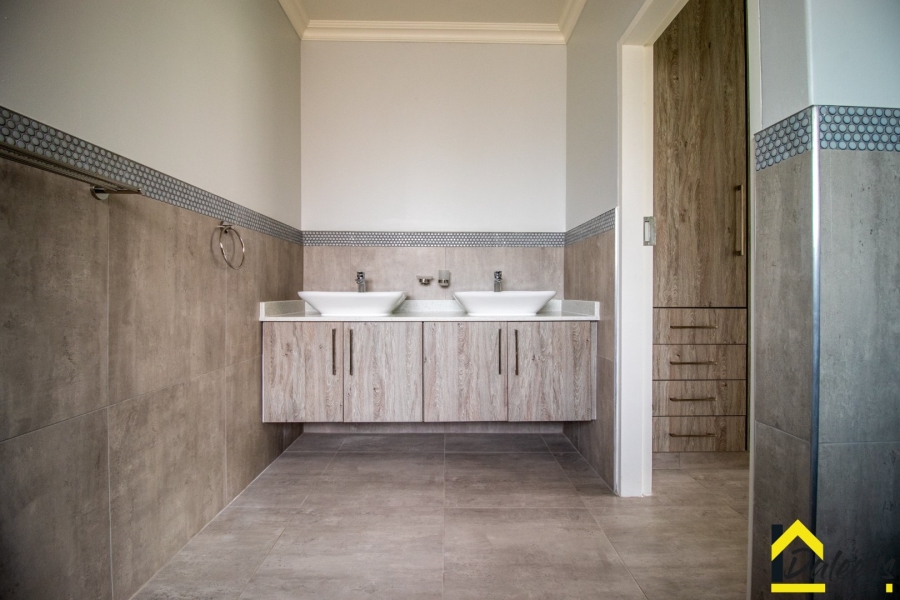 3 Bedroom Property for Sale in Comet Gauteng