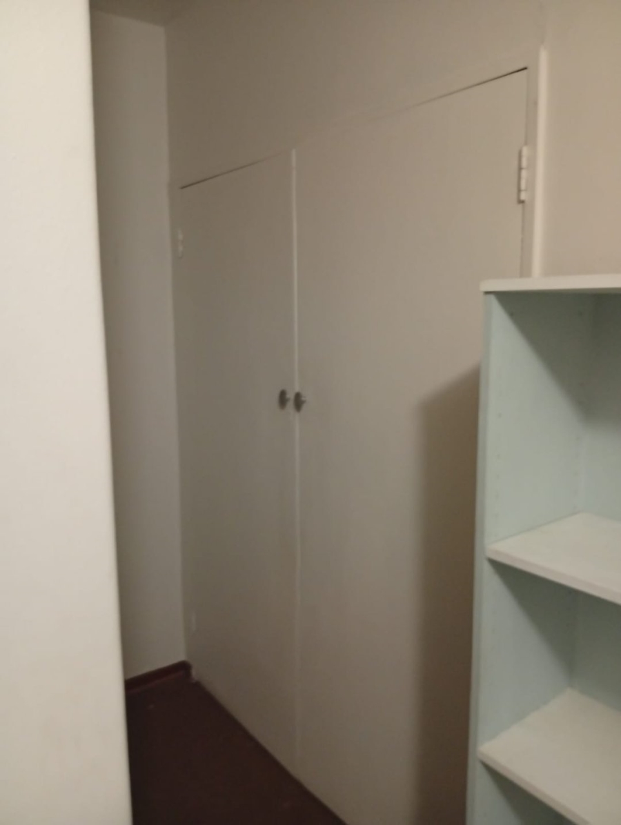 To Let 1 Bedroom Property for Rent in Blairgowrie Gauteng