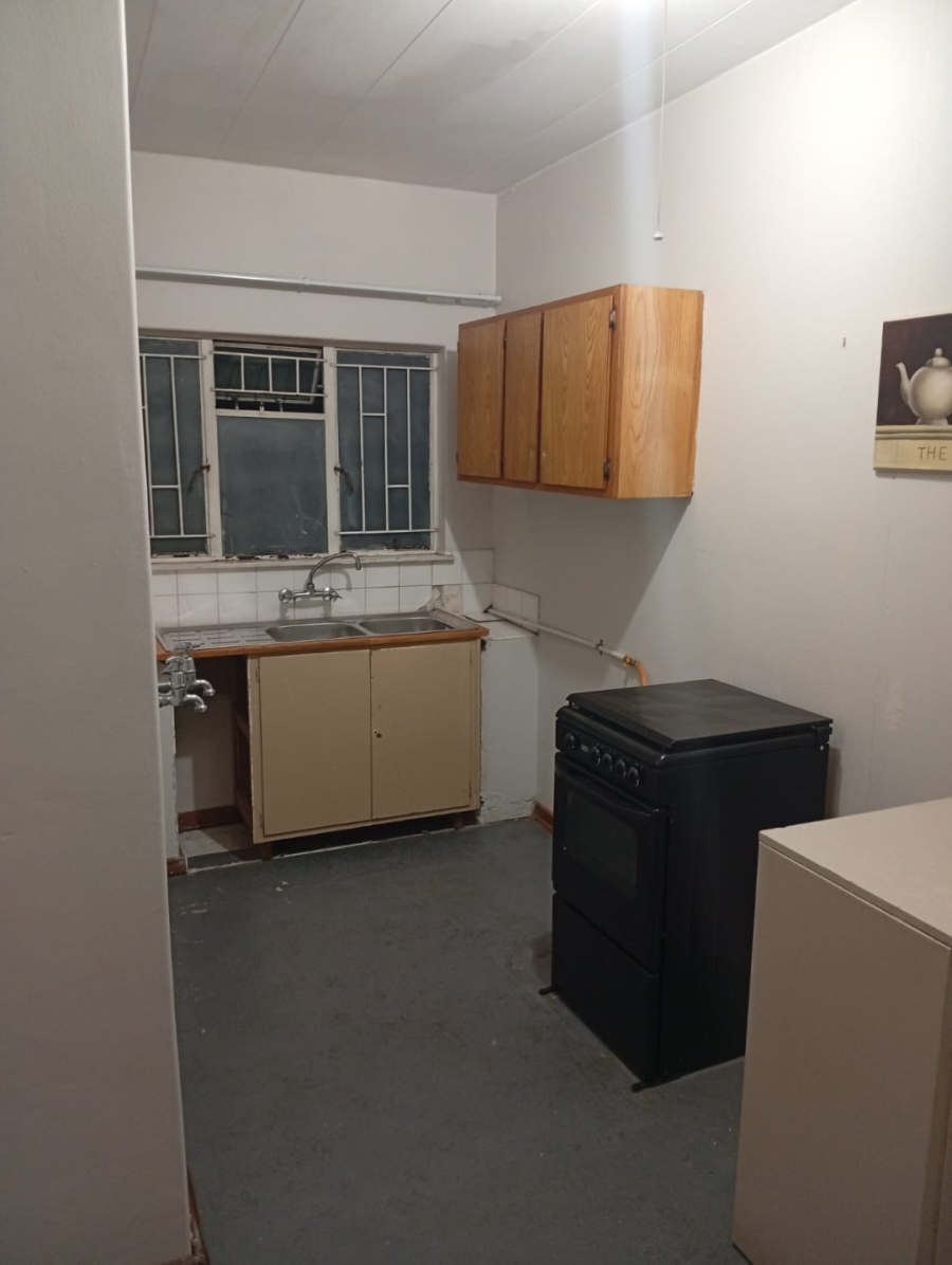 To Let 1 Bedroom Property for Rent in Blairgowrie Gauteng