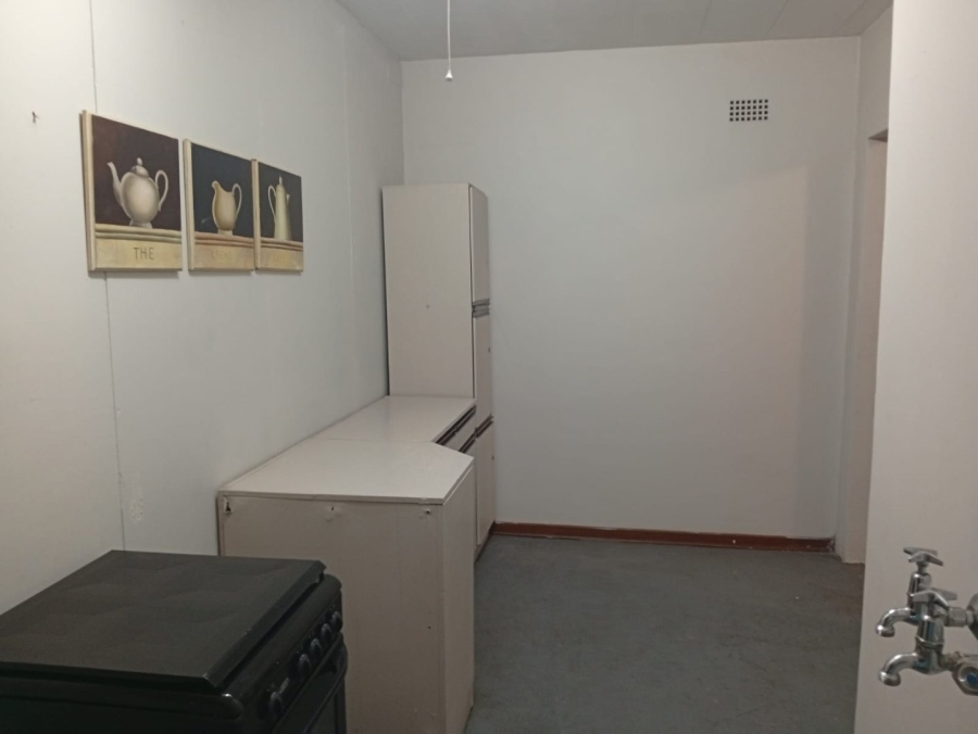 To Let 1 Bedroom Property for Rent in Blairgowrie Gauteng