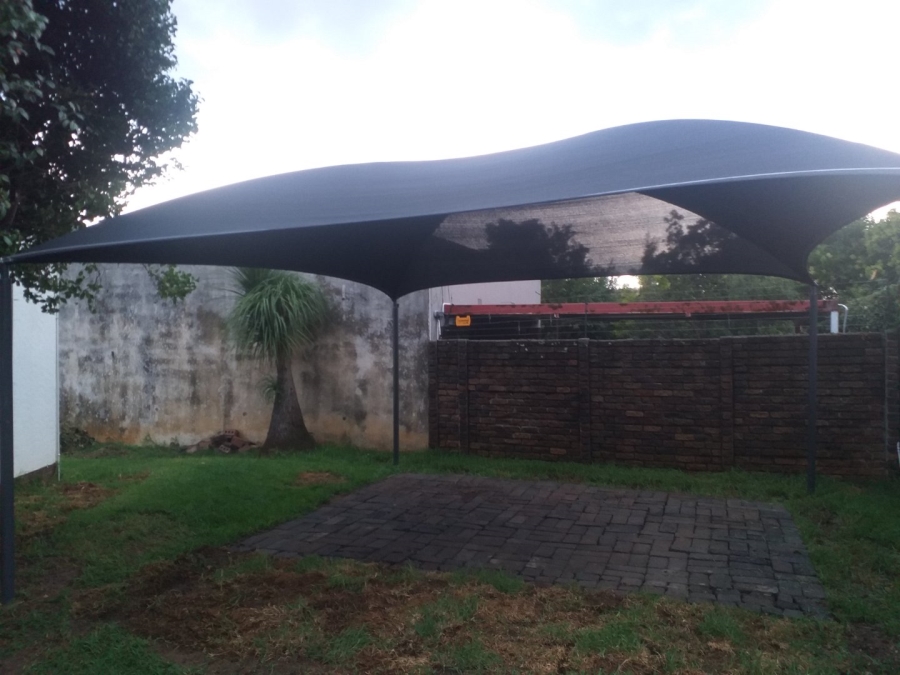 To Let 1 Bedroom Property for Rent in Blairgowrie Gauteng