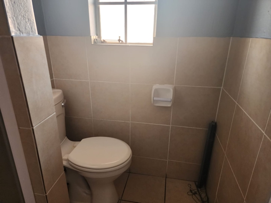 To Let 2 Bedroom Property for Rent in Comet Gauteng