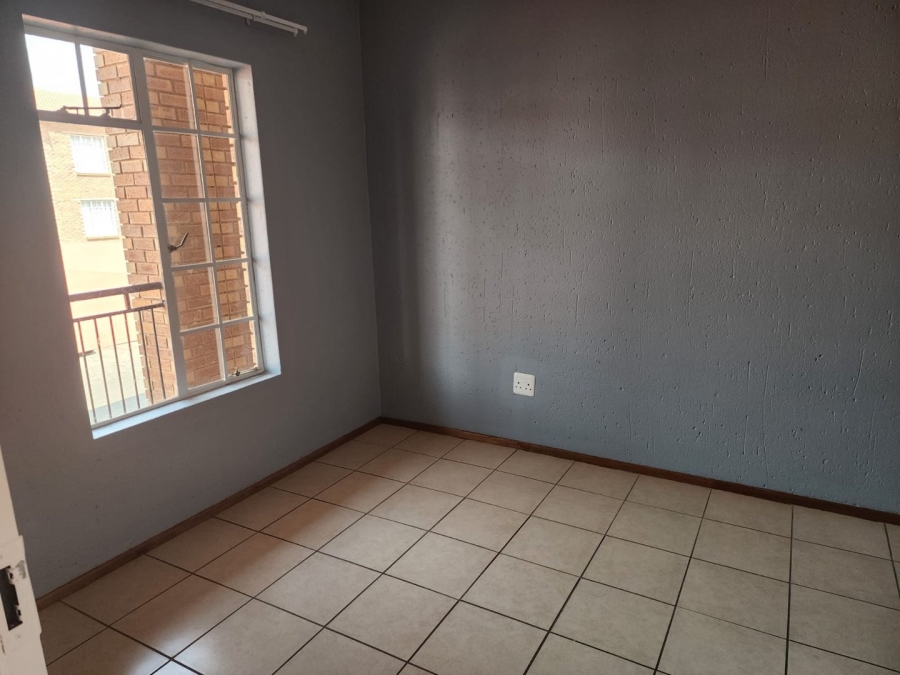 To Let 2 Bedroom Property for Rent in Comet Gauteng