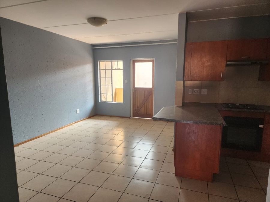 To Let 2 Bedroom Property for Rent in Comet Gauteng