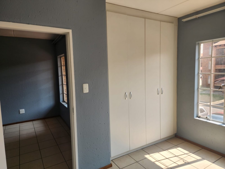 To Let 2 Bedroom Property for Rent in Comet Gauteng