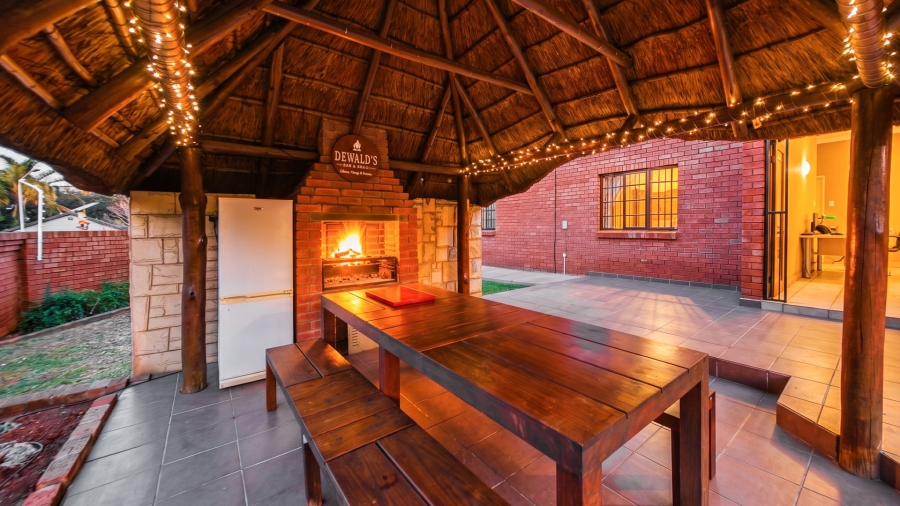 4 Bedroom Property for Sale in Eldoraigne Gauteng