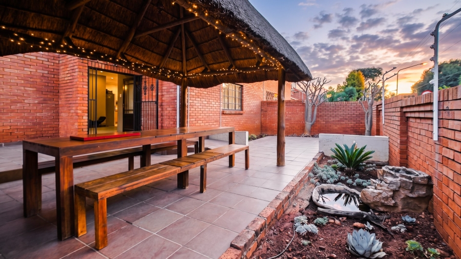4 Bedroom Property for Sale in Eldoraigne Gauteng