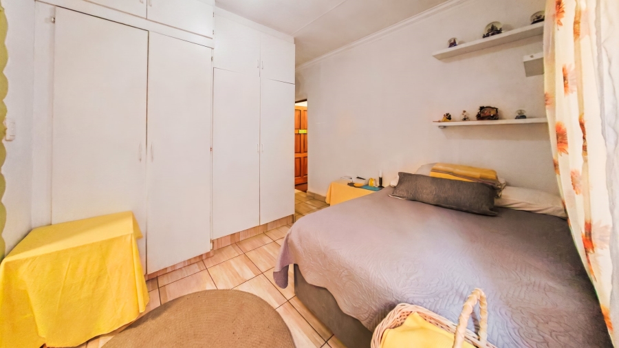 4 Bedroom Property for Sale in Eldoraigne Gauteng