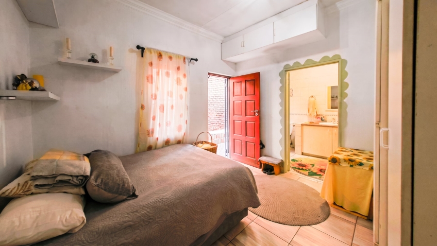 4 Bedroom Property for Sale in Eldoraigne Gauteng