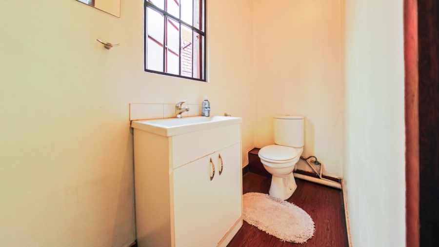 4 Bedroom Property for Sale in Eldoraigne Gauteng