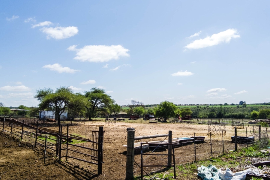 Commercial Property for Sale in Lusthof Gauteng