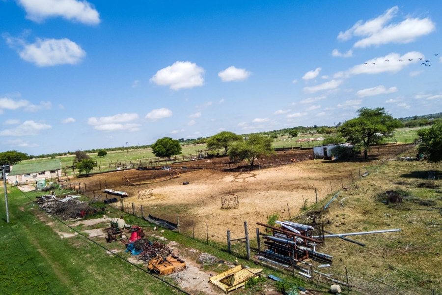 Commercial Property for Sale in Lusthof Gauteng