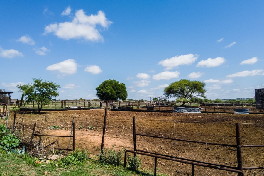 Commercial Property for Sale in Lusthof Gauteng