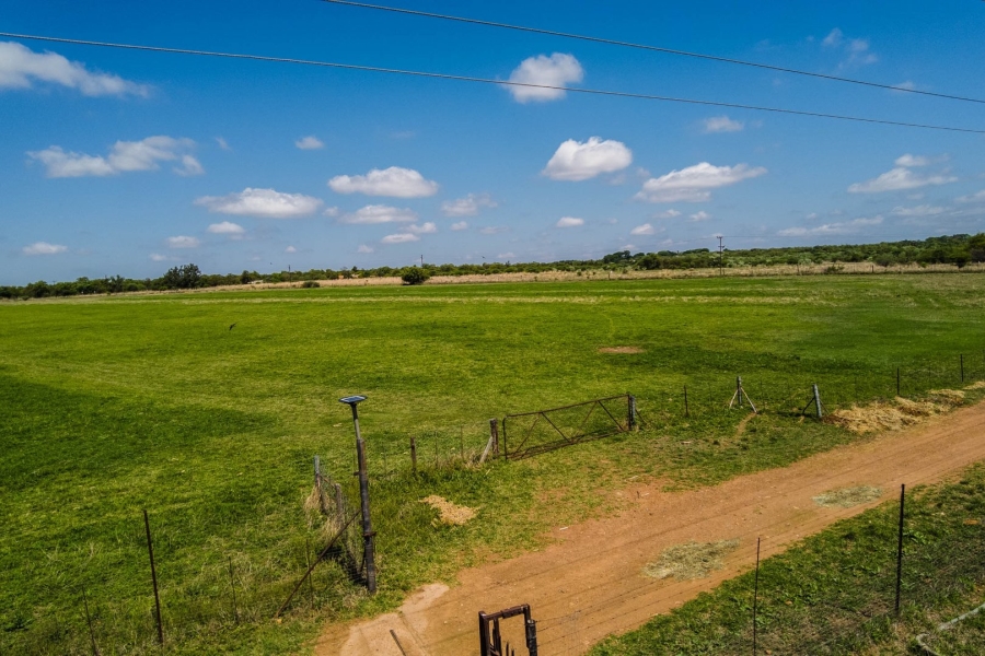 Commercial Property for Sale in Lusthof Gauteng