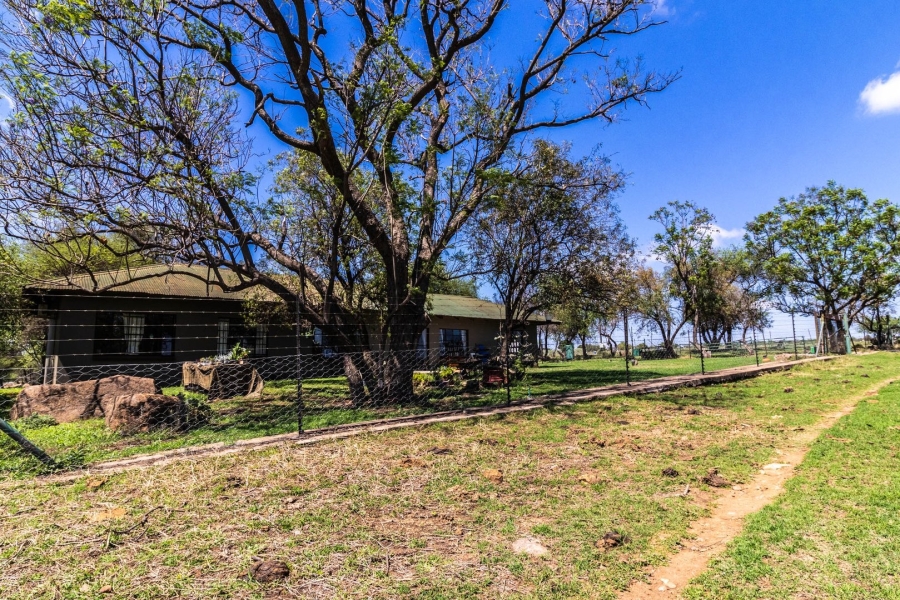 Commercial Property for Sale in Lusthof Gauteng