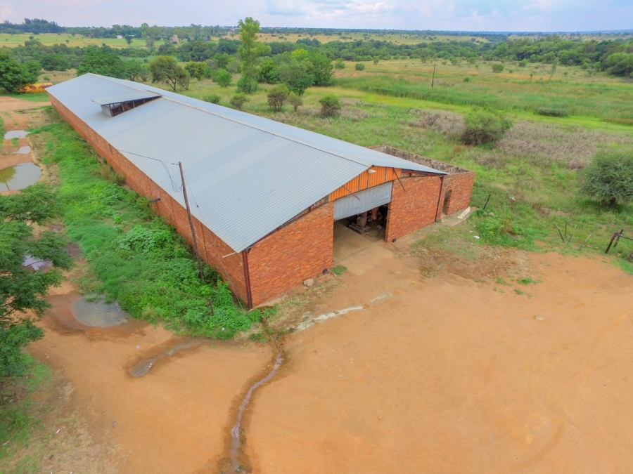 Commercial Property for Sale in Lusthof Gauteng