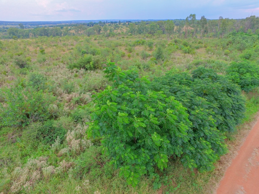 Commercial Property for Sale in Lusthof Gauteng
