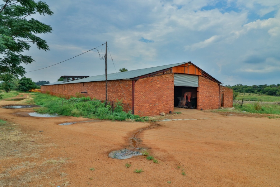 Commercial Property for Sale in Lusthof Gauteng