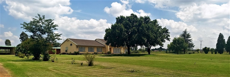 Commercial Property for Sale in Valley Settlements A H Gauteng