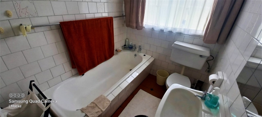 Commercial Property for Sale in Valley Settlements A H Gauteng