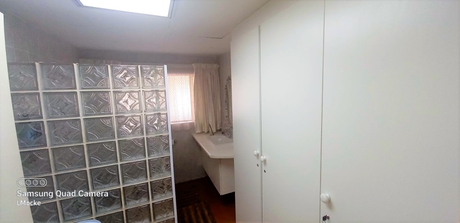 Commercial Property for Sale in Valley Settlements A H Gauteng