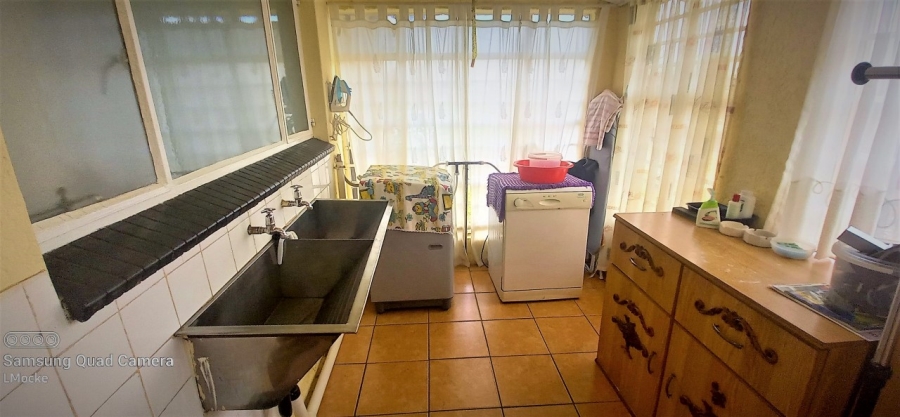 Commercial Property for Sale in Valley Settlements A H Gauteng