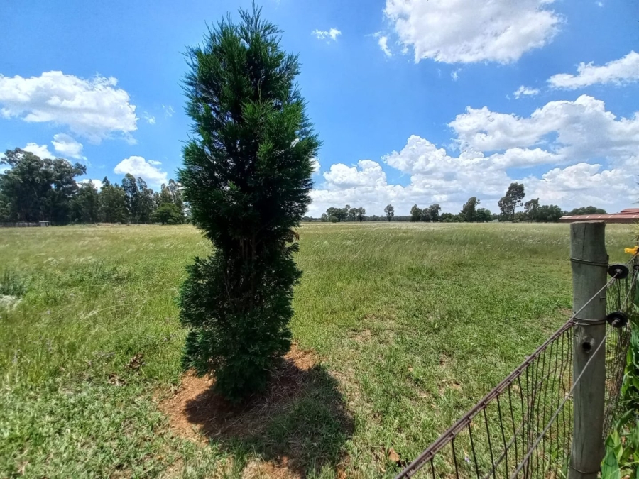 Commercial Property for Sale in Valley Settlements A H Gauteng