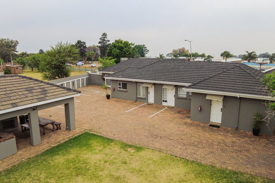 Commercial Property for Sale in Aston Manor Gauteng