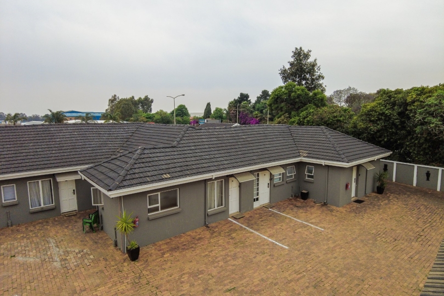 Commercial Property for Sale in Aston Manor Gauteng
